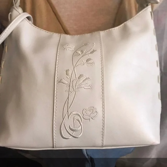 Unknown Handbags - 💥6 for 18.00:White bag with pouch